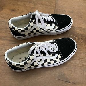 Old Skool Checkered Vans